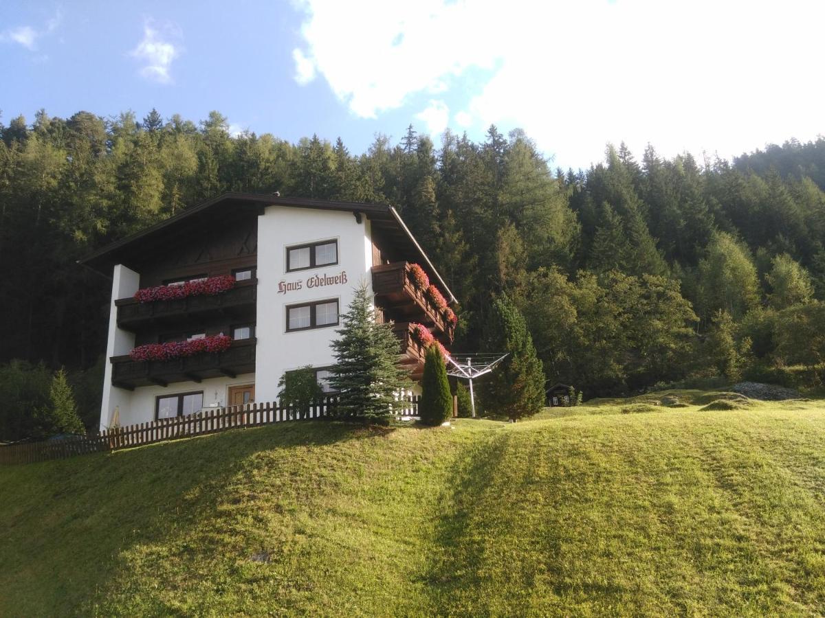 Haus Edelweiss Panzió Jerzens Kültér fotó