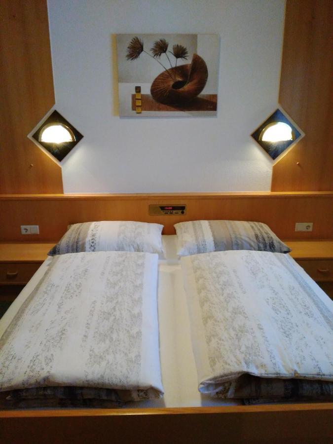 Haus Edelweiss Panzió Jerzens Kültér fotó